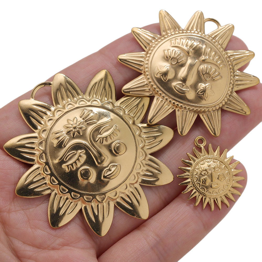 5 Stück PVD-Gold-Anhänger aus  – Vintage Fashion Blog Bewertung und Preis